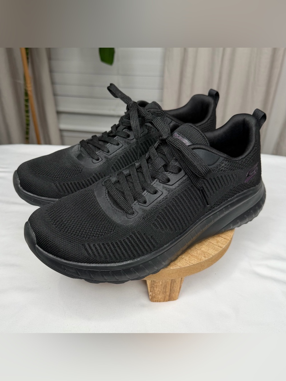 SKECHERS Bobs Squad Chaos Face Off Sneakers Memory Foam Women's Size 9
